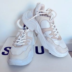 Schutz Jackye chunky sneakers sz 7